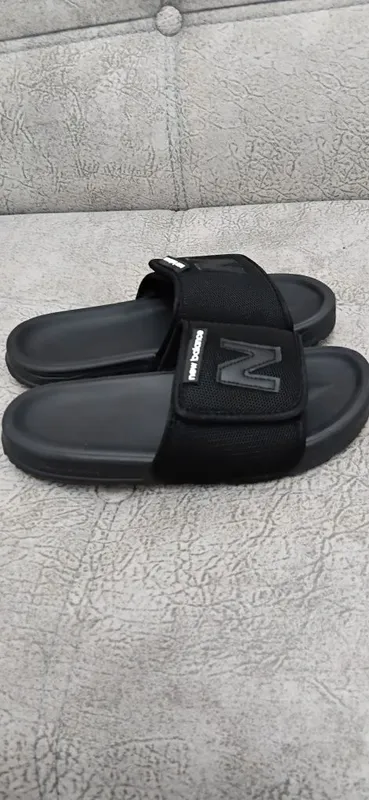 Продам тапочки New balance — фото 1