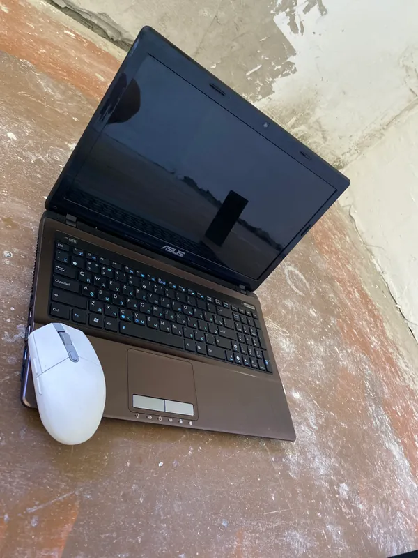 Intel core i7 holati zor zaryadni 3 4 soat ushlayd