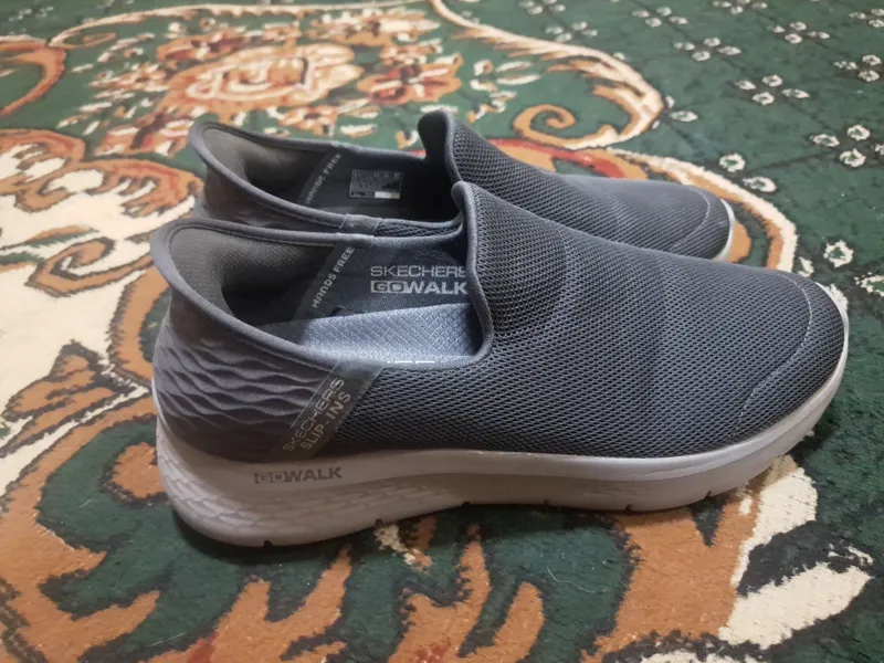 Мужские оригинальные Skechers, надевались 2 раза 2