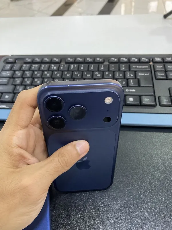 iPhone 17 Pro 256 ГБ, идеальное состояние, ёмкость аккумулятора 92% 5 iPhone 17 Pro 256 ГБ, идеальное состояние, ёмкость аккумулятора 92% 5