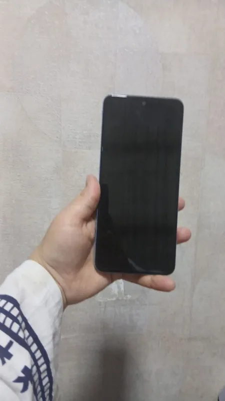 Redmi bot 12 lice 1 Redmi bot 12 lice 1