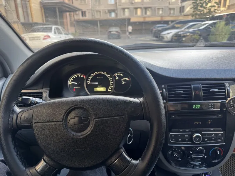 Chevrolet Lacetti 2010 кузов 2021 — фото 5