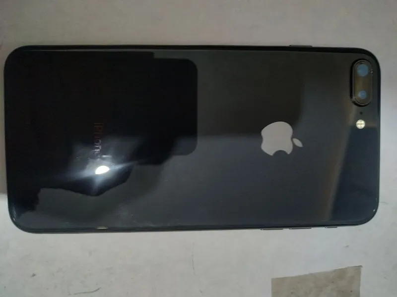 Iphone 8+ ideal, rangi black 1 Iphone 8+ ideal, rangi black 1