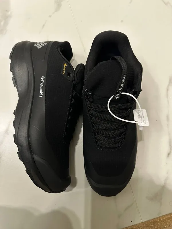 Продам мужские кроссовки columbia gore-tex 1