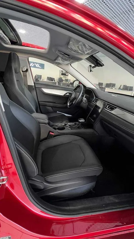 Sotuvda Jac j7 1.5Turbo liftbek (Новый) — фото 7