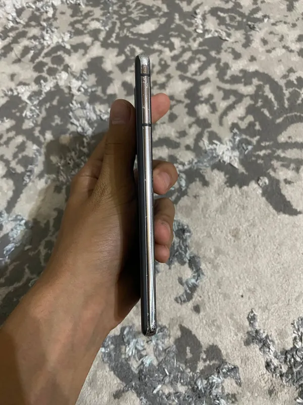 Samsung s21 8/256 идеал 6