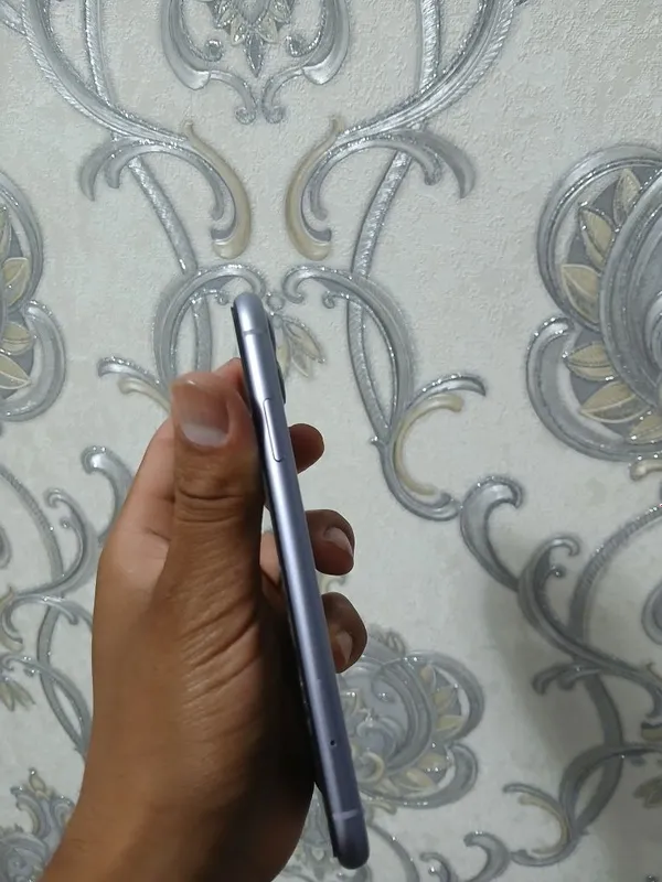 iPhone 11 128 gb 71% yomkos holati ideal — фото 4