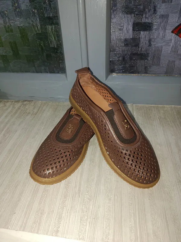 turkiya cheshka yangi kiyilmagan razmeri 39 razmer 1