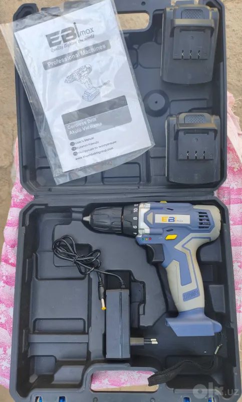 Шуруповерт 18V в кейсе 2 Шуруповерт 18V в кейсе 2