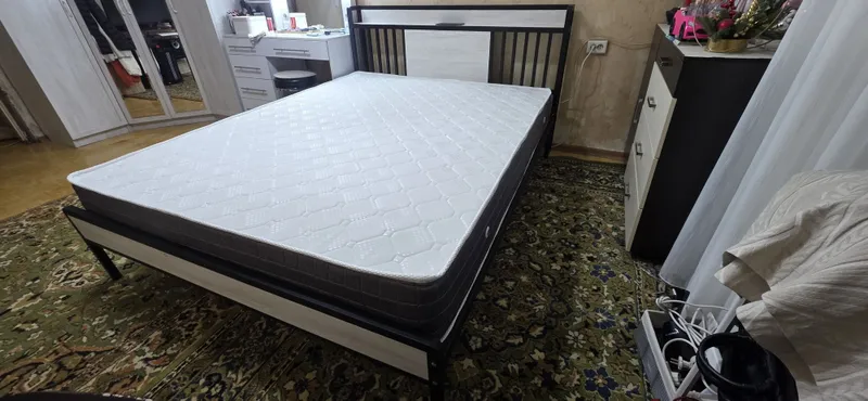 Металлические двуспальная кровать МОДЕЛЬ. (COMFORT)