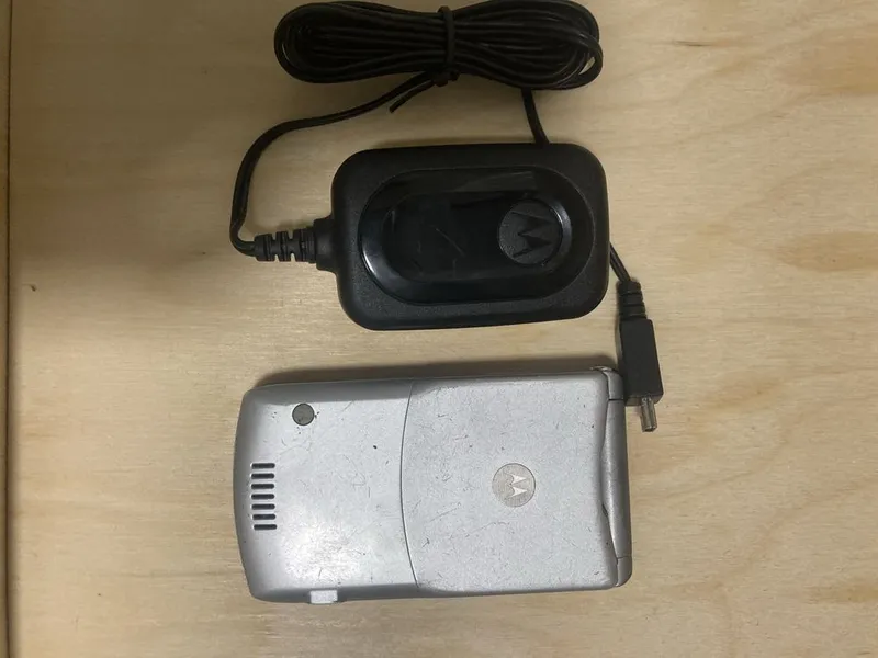 Motorola v3 perfektum 3 Motorola v3 perfektum 3