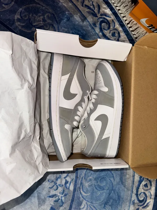NIKE ORIGINAL krossovkalari 3 NIKE ORIGINAL krossovkalari 3