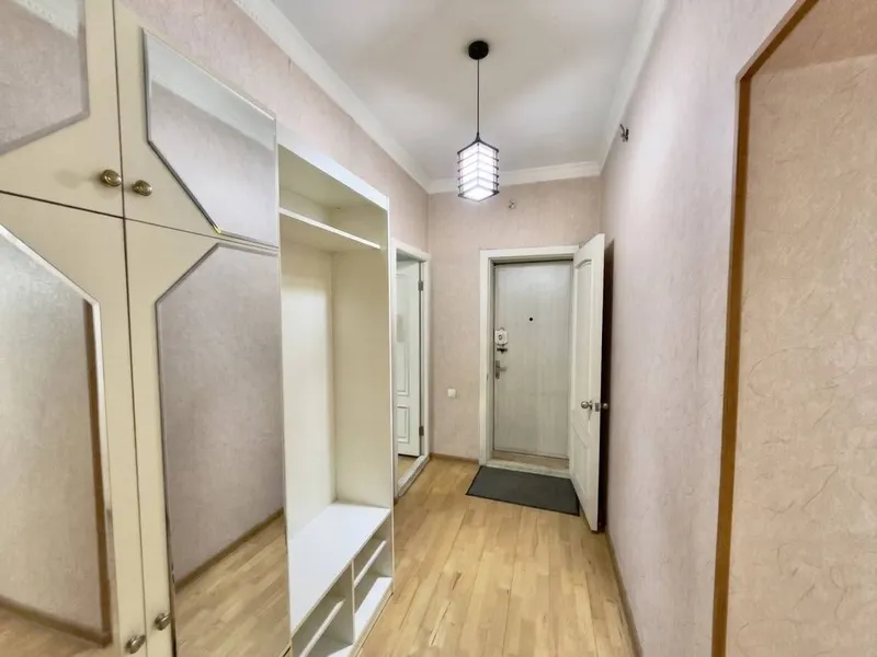 Квартира 3ком/3/4 82 кв. Mirabad Avenue м.Ойбек 6