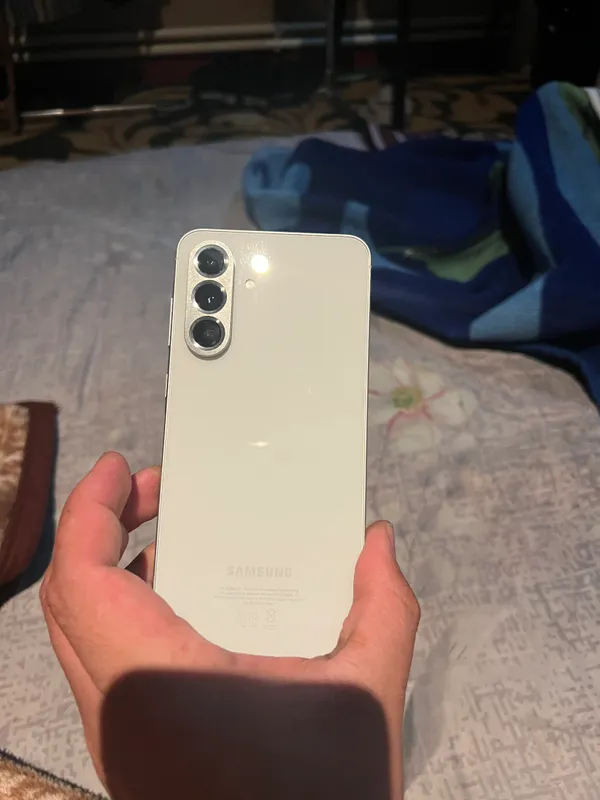 Samsung A56 5 G — фото 1