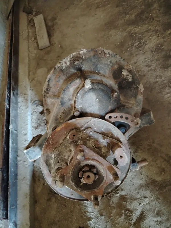 Razdatka Zil 31 sotiladi