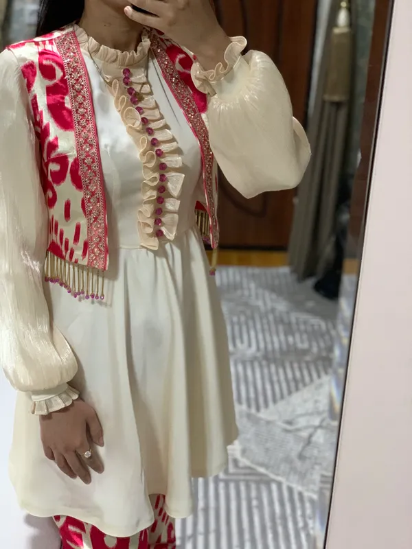 Qo’l ishi bo’lgan kelinlik ko’ylagi 2