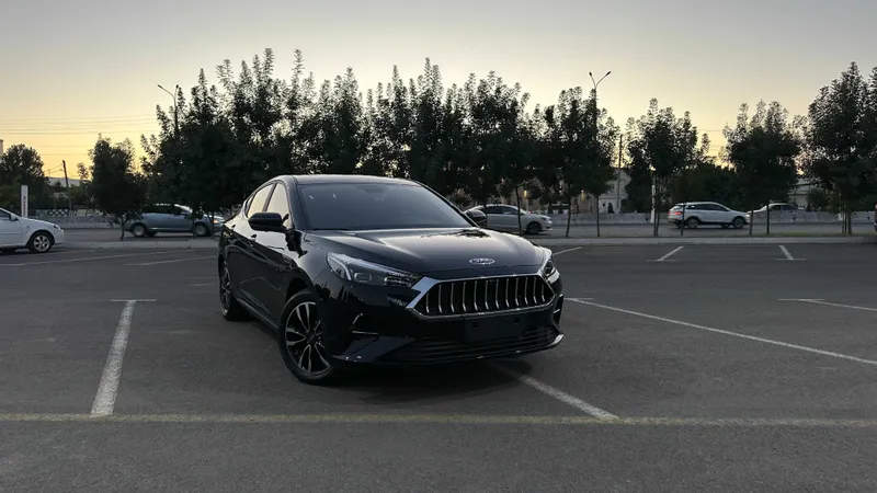 JAC J7 — замонавийлик ва услуб уйғунлиги! 2 JAC J7 — замонавийлик ва услуб уйғунлиги! 2