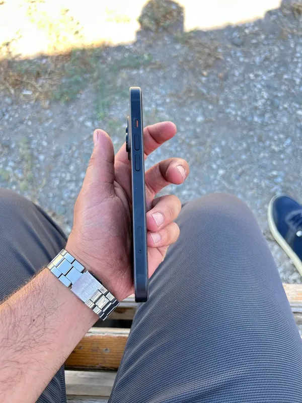 Iphene 15 с гарантия 1