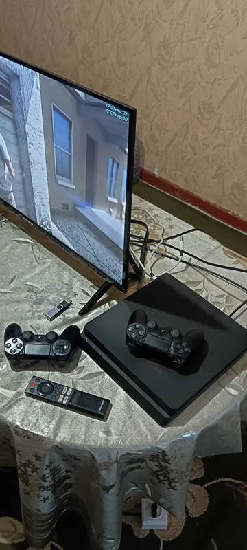 Playstation 4 slim — фото 1