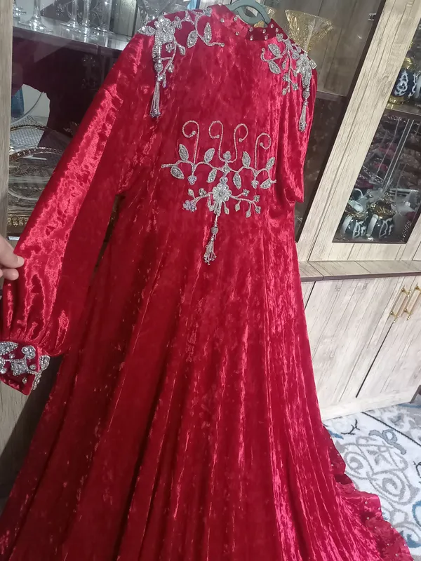 Kechki bazm va Kelinlar uchun oqshom libosi — фото 3