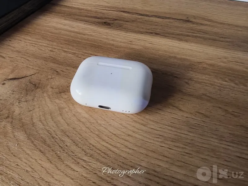 Airpods Pro 2 with Charging Case 1 Airpods Pro 2 with Charging Case 1
