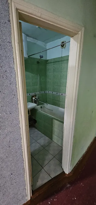 Продается 3х комнатная квартира на 2ом этаже — фото 1