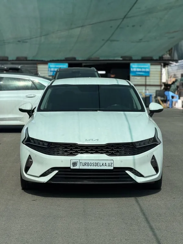 Kia k5 2022 yil