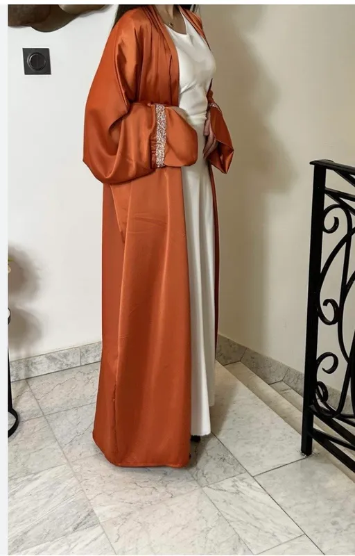 350 000 so'm , Abaya 1 marta kiyilgan 2 350 000 so'm , Abaya 1 marta kiyilgan 2