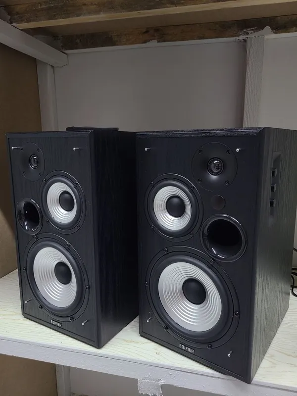 Edifier R2750DB sotiladi 1 Edifier R2750DB sotiladi 1