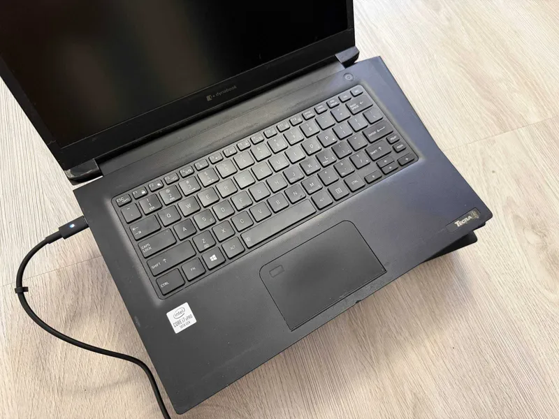 Toshiba noutbuk, Core-i7, 8/512. 2