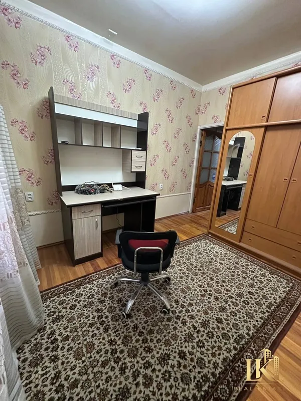 Продаётся 5-комнатная квартира, 110 м², 3/9 (Мирабадский район) 8