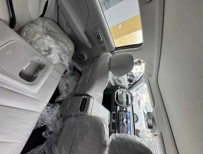 Leapmotor c 10 premium 210km naxt va nasiya