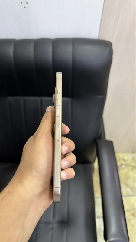 Iphone 16 Pro max 256 Gb 92% yomkst srochna sotladi 3