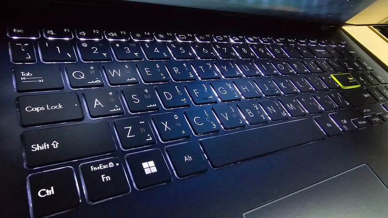 ASUS E510K — состояние отличное, синий, корпус как новый, идеальный. 7 ASUS E510K — состояние отличное, синий, корпус как новый, идеальный. 7