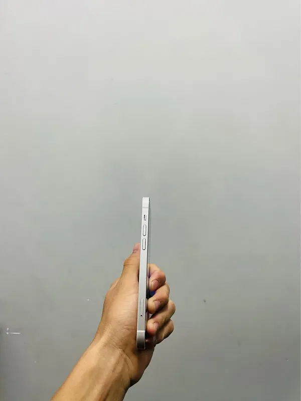 Iphone 12. 3 Iphone 12. 3