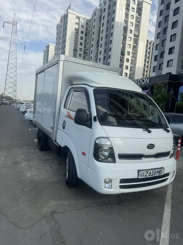 KIA BONGO 3 сотилади 1 KIA BONGO 3 сотилади 1