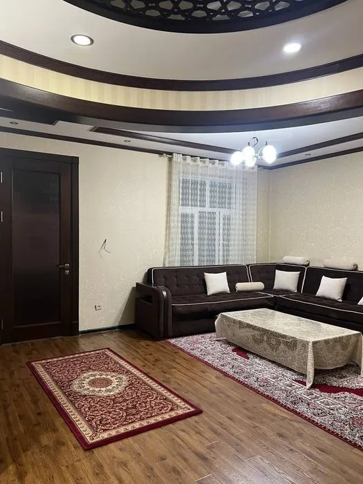 3-комнатная квартира, 110 м², Юнусабад, 5-квартал (метро Юнусабад) — фото 1