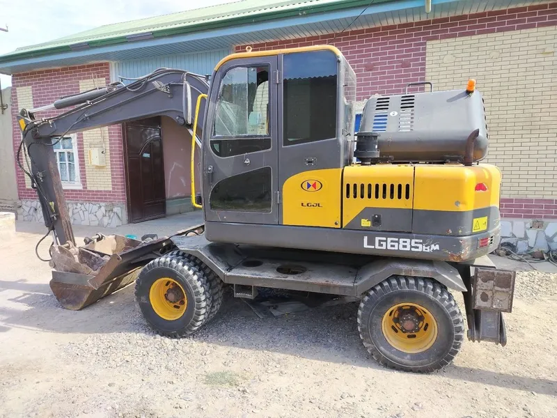 Ekskavator kareski 1 Ekskavator kareski 1