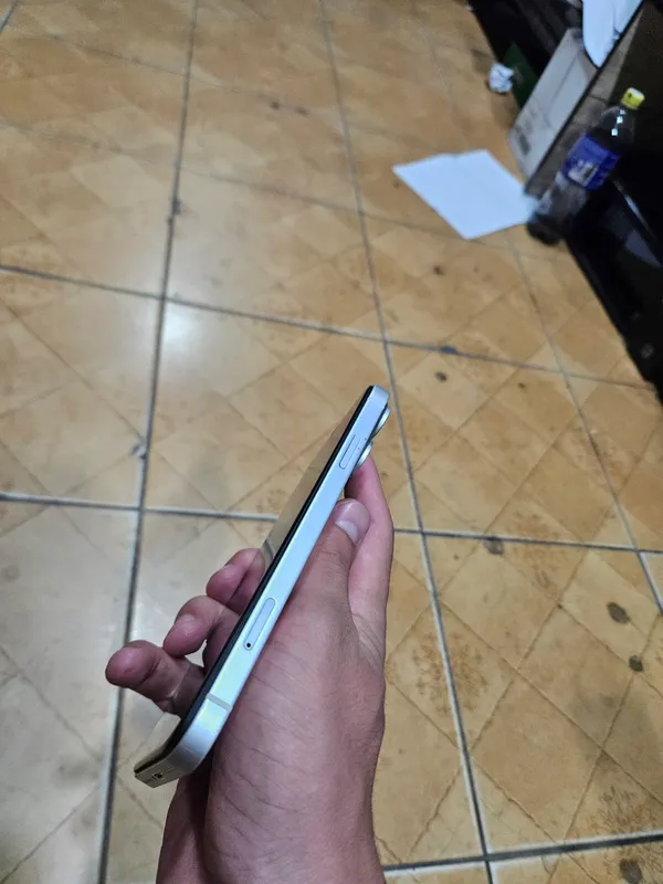 Iphone xr 17 pro korpusda 5