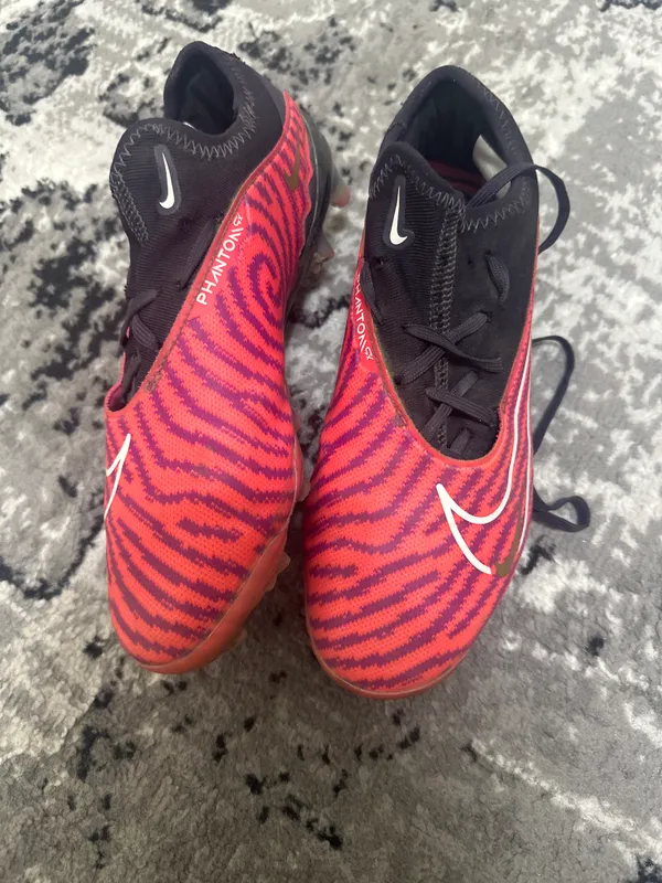 Nike phantom butsi