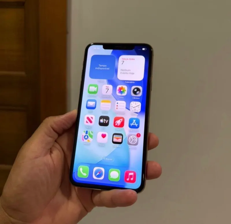iPhone 11 ProMax 64Gb Gold Akk: 70% Kelwamiz — фото 1
