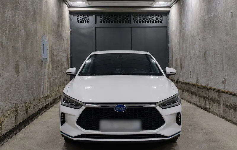 BYD E3