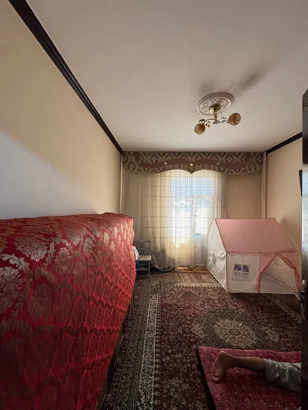 Продаётся 4-комнатная квартира, 100 м², Шайхантахурский район 3