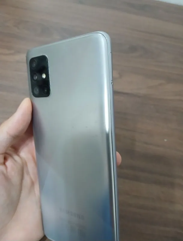 Samsung Galaxy A51 — фото 1