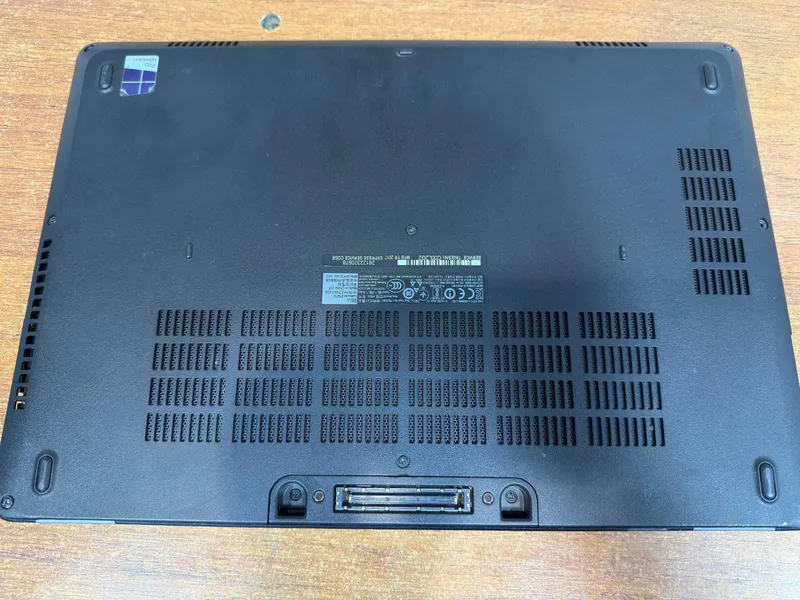 Ноутбук DELL Latitude E5470 — фото 2