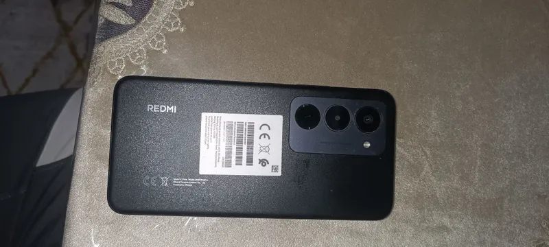 Продаётся смартфон Xiaomi Redmi 15 2 Продаётся смартфон Xiaomi Redmi 15 2