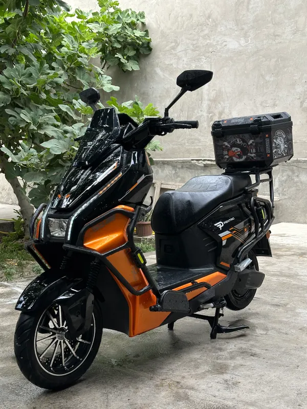 Skuter Sotiladi 2