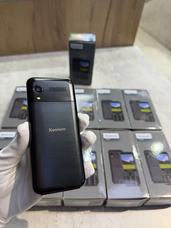 Xenium X800 ( Philips E580 ) ORIGINAL 3