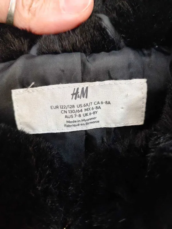 Шубка с Америки h&m фирма. Размер 6x/7 ( рост 122-128см) 3 Шубка с Америки h&m фирма. Размер 6x/7 ( рост 122-128см) 3