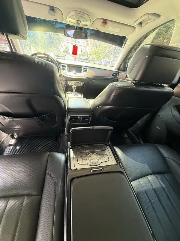 Genesis 3.8 Atmo V6 Mator Luxury Korean Car — фото 6
